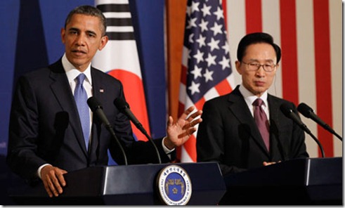 Barack-Obama-with-Lee-Myu-008