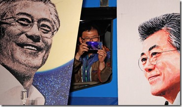 09kelly-inyt-master768