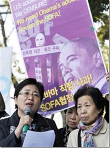 2011-11-01T135312Z_01_BTRE7A012L900_RTROPTP_2_KOREA